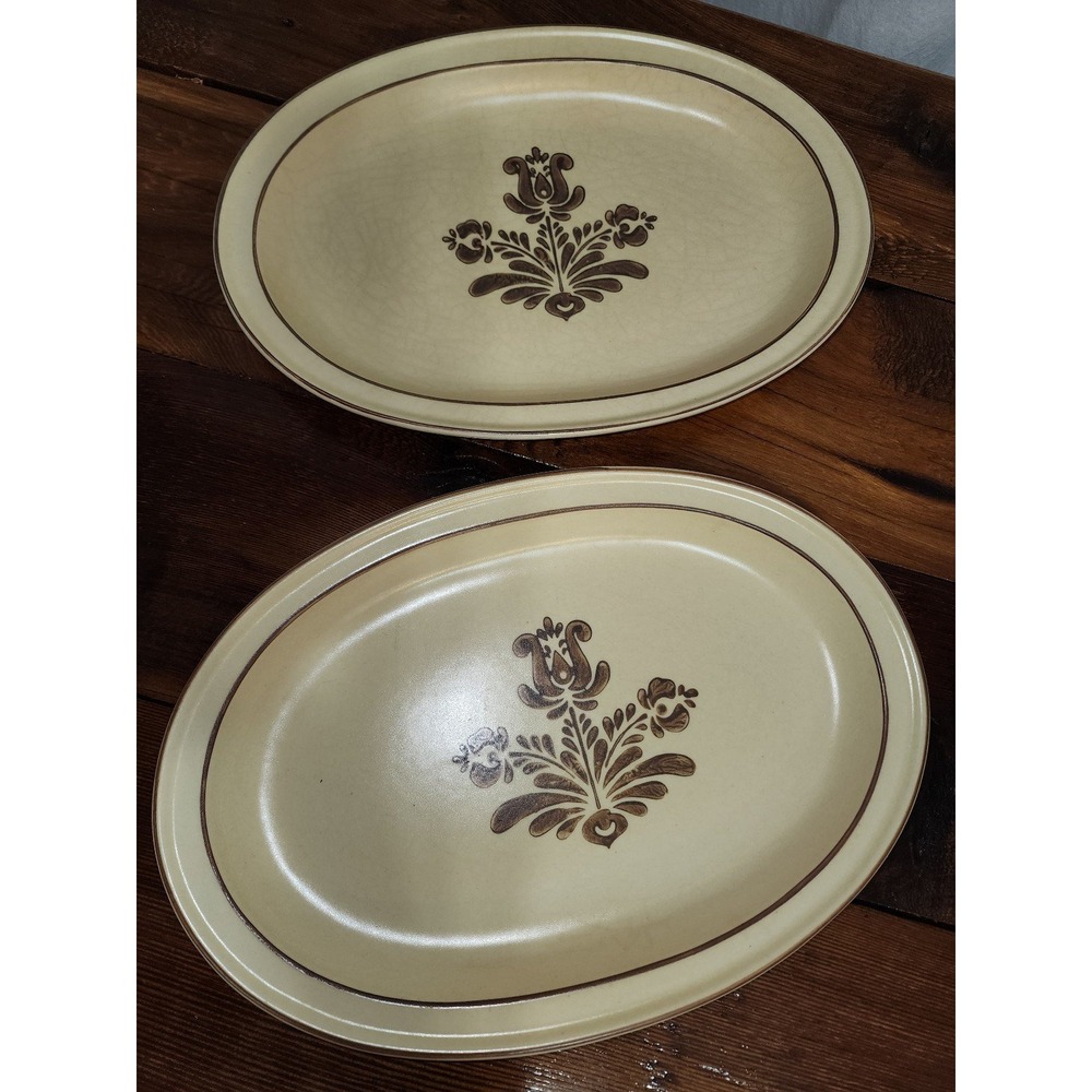 Set of 2 Vintage Pfaltzgraff USA Village 12 1/4" Oval Serving Platter # 6-007.‎